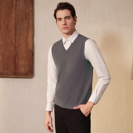 YvesFigarau伊夫·费嘉罗休闲毛衣961102 商品图1