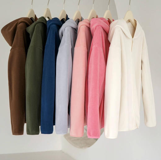 【国际一线代工】女士双面奥粒绒轻便保暖休闲连帽外套 商品图1