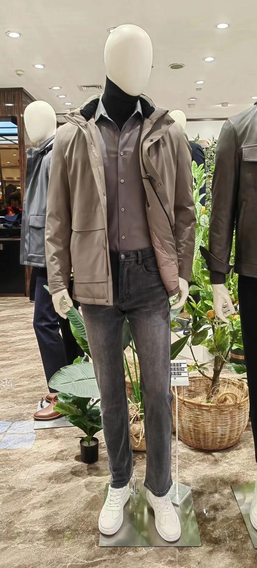 蒙帝菲尔羽绒服 商品图1