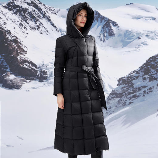 EITIE爱特爱连帽立领格子收腰长款显瘦纯色加厚羽绒服冬季新款D2311209 商品图3