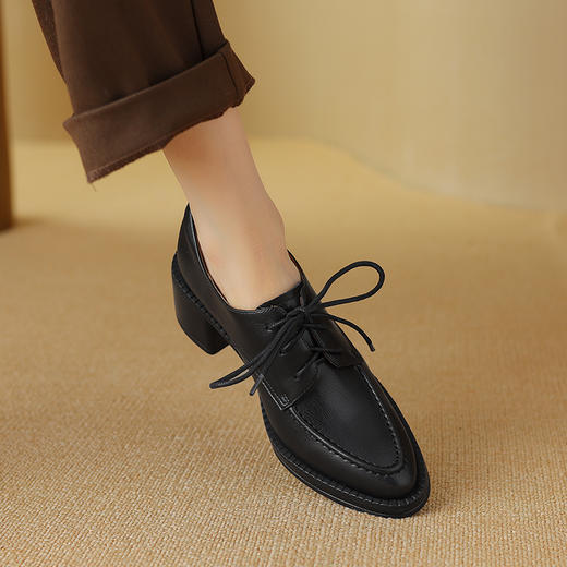 复古优雅，尖头英伦风真皮粗跟小皮鞋DTN-B216-6 商品图2