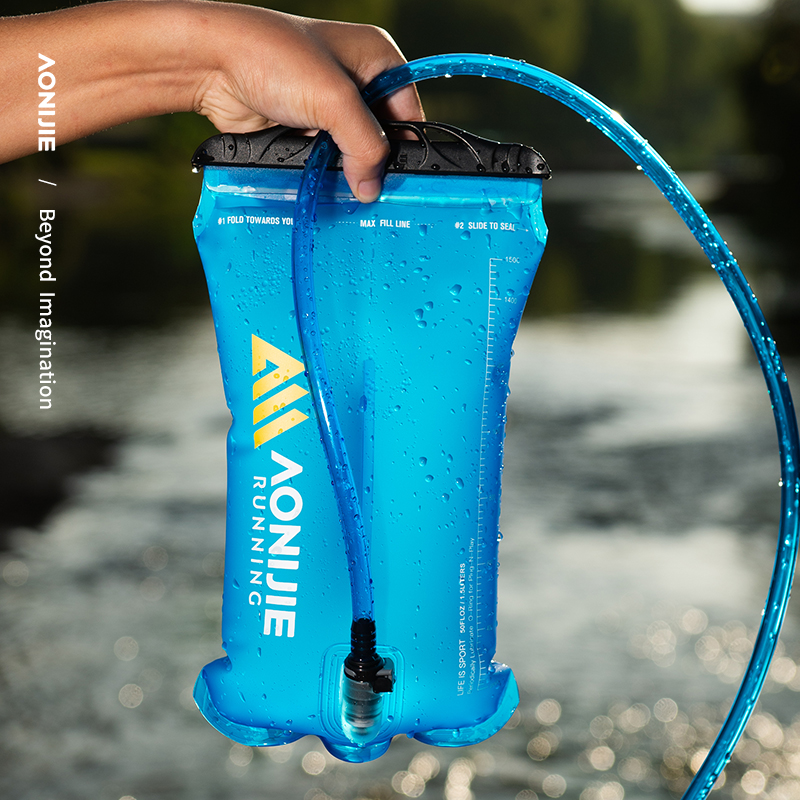 AONIJIE/奥尼捷户外饮水袋水囊1.5L 2L 3L越野骑行登山补水袋TPU材质 不含BPA