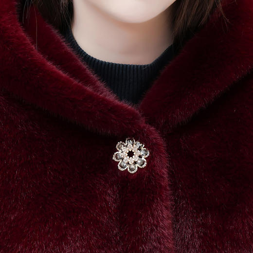 连帽厚款外套，冬季时尚气质女装仿貂绒保暖大衣QYM-LRX-JDR3D21-Y 商品图3