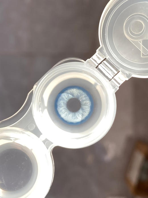 Paprikacon 狼眼契约 年抛 两片 14.5mm 参考着色13.8mm 基弧8.6 含水38% 韩国进口 商品图4