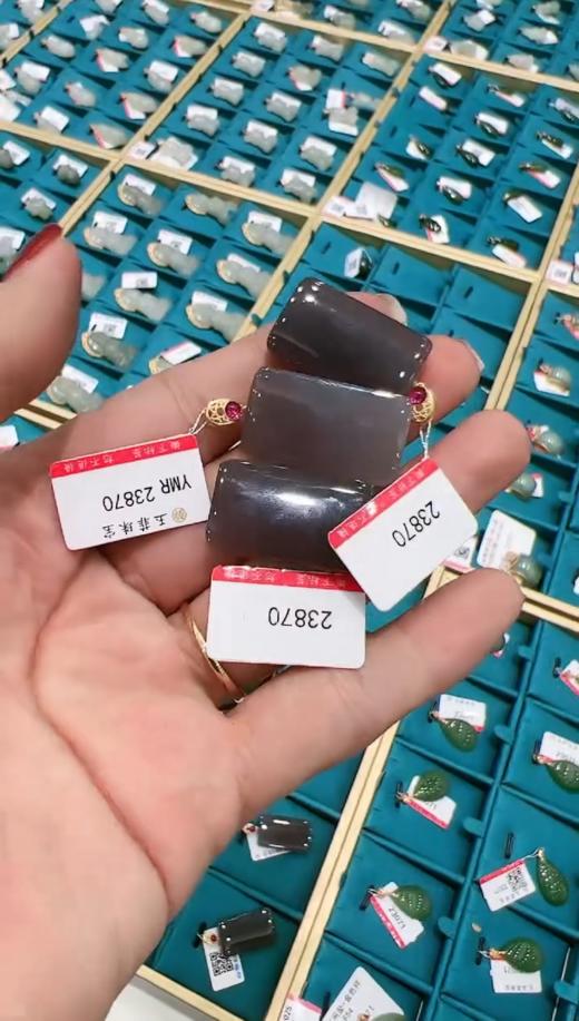 【闪购商品】和田玉吊坠18K金镶嵌 商品图0