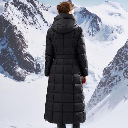 EITIE爱特爱连帽立领格子收腰长款显瘦纯色加厚羽绒服冬季新款D2311209 商品图5