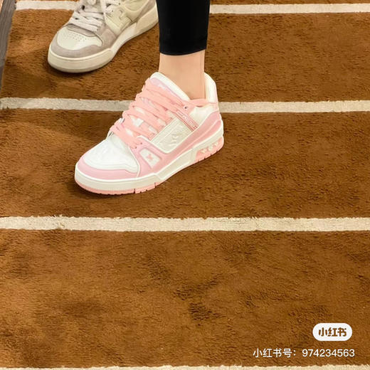 LVTrainer 粉色（原厂版本） 商品图2