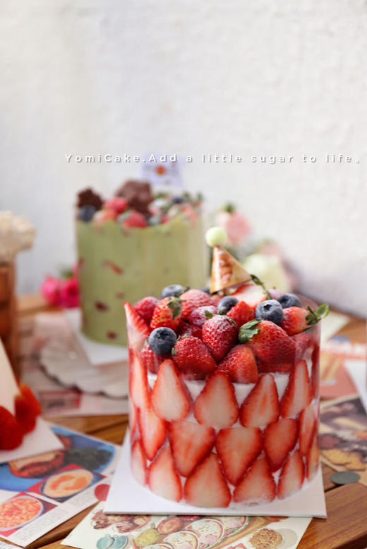 红丝绒草莓蛋糕（4寸包10元跑腿） 商品图1
