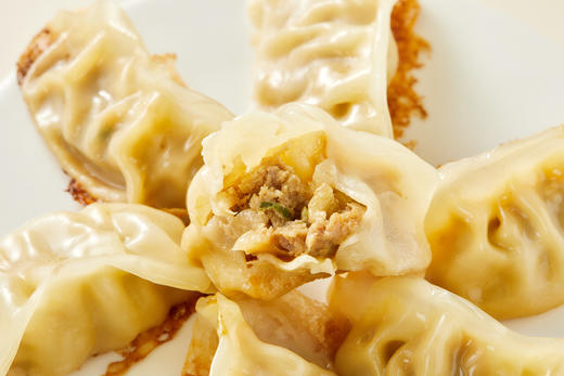 7分钟煎出完美冰花!【日式脆皮煎饺】猪肉玉米粒+牛肉煎饺两种口味！无需解冻 无需加油和水 简单易做 厨房小白也不会翻车~ 商品图7