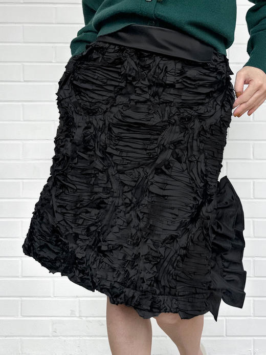 TYNVIE 荷叶开衩翻腰边半身裙 - 黑色 商品图2