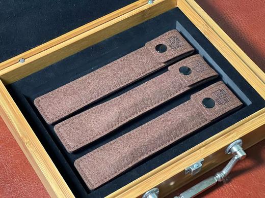 特别推荐：整体镜面超硬白钢刻刀优惠套装，售价199元
 
这是一个朋友的自有产品，六年销售三万支以上！瑞典一胜百整体超硬白钢，硬度达到了66-68HRc，刀身整体纯人工全反射镜面精磨篆刻刀 商品图1