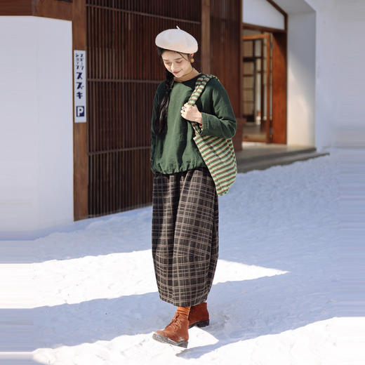 绽放935朵/高端定制复古黑灰格纹全羊毛内里纯棉双层长款花苞半裙 商品图1