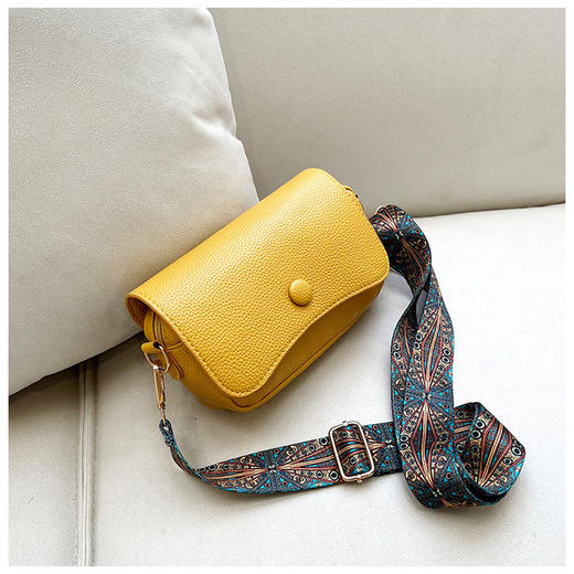 小众设计新款【复古圆筒包】时尚百搭 宽带单肩斜挎包 女士小包包 商品图6