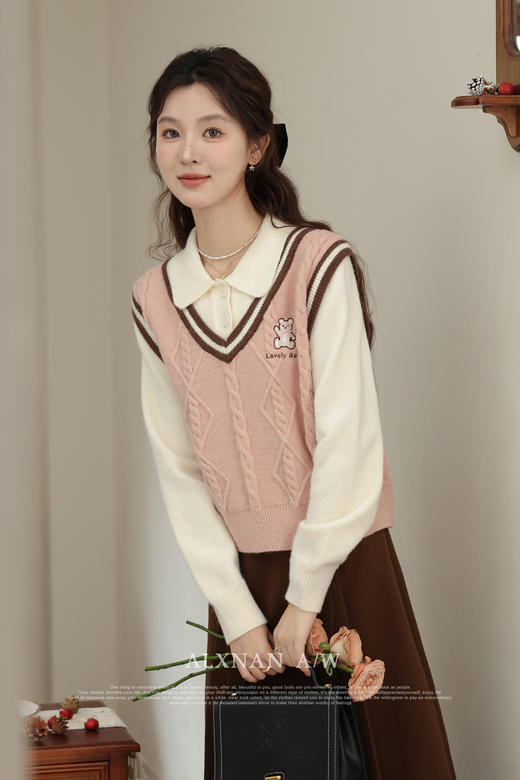 鹿向南《白桃可颂》 浅粉色假两件毛衣 商品图0