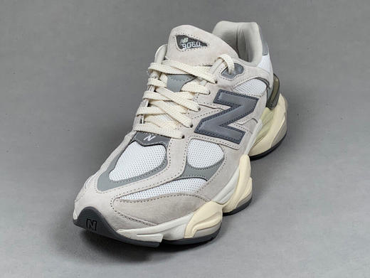 秋冬特惠💰430 纯原版本 # New Balance 9060"Beige Grey Sliver"系列复古百搭老爹风休闲运动跑步鞋“米白灰银” 商品图1