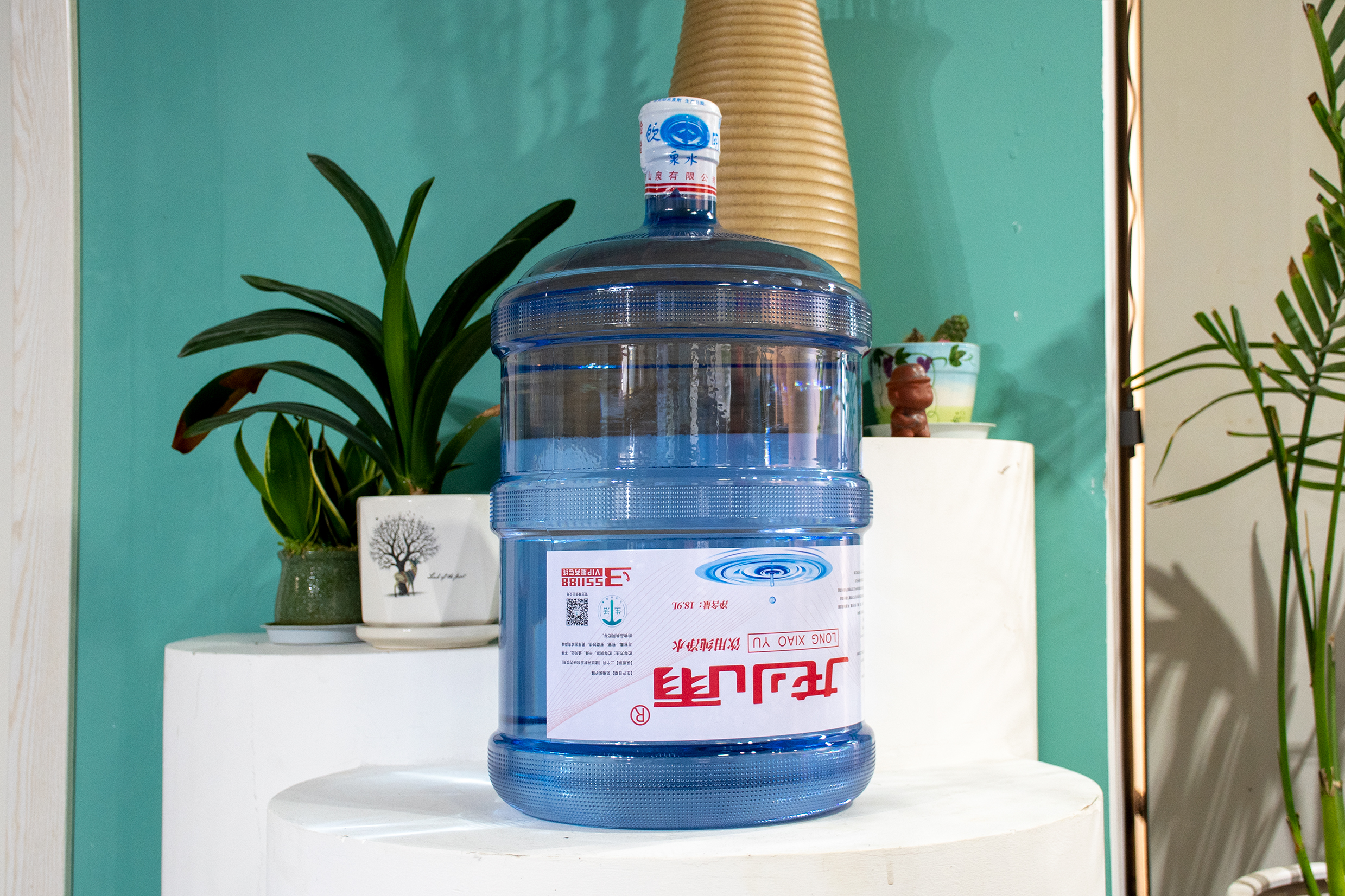 龙小雨桶装水18.90L