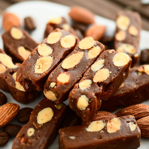 【蜜饯精选】坚果太妃糖 焦糖风味3口味 非遗同源师傅手工出品 动物奶油 小锅熬制 不加一滴水 人气网红零食糖果 商品图1