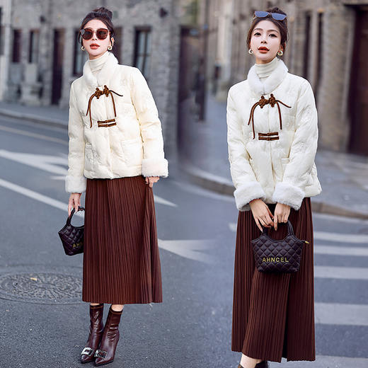 冬季新款，白鸭绒时尚潮流中式复古绣花毛领羽绒服HR-DMGY512 商品图1