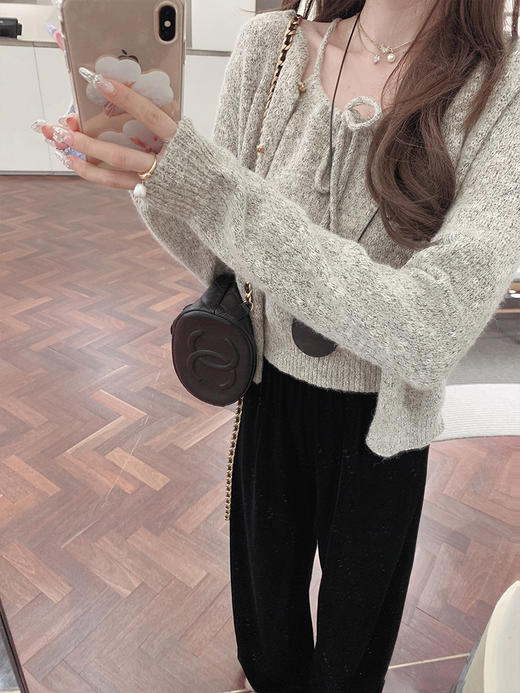 金蘑菇菇 le bonbon小奈利 双倍嗲味/ 温柔风针织开衫吊带两件套 商品图4