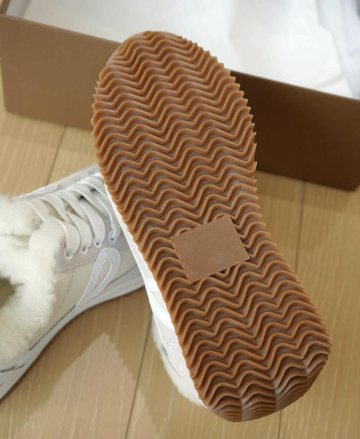 全国包邮！官网同款售价1900+！罗意威加毛德训阿甘鞋 ，增高4cm，时髦也可以的美的毫不费力！进口牛皮 +内里澳洲进口羊毛，保暖时尚！【无标发货，支持七天无理由退换货】 商品图6