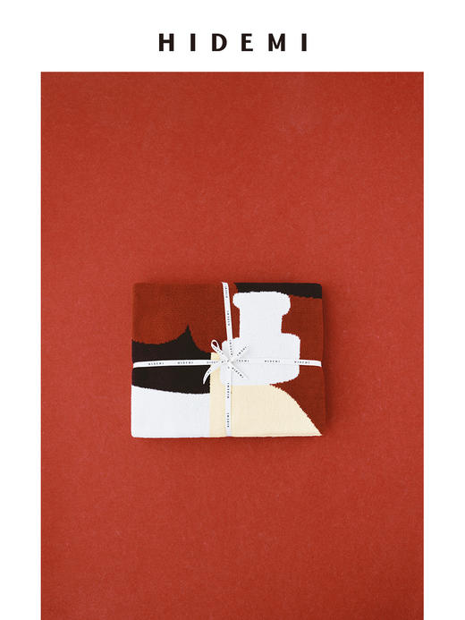 HIDEMI 节日系列“红色的房间”限定手绘抽象印花厚款针织绒毛毯 商品图1