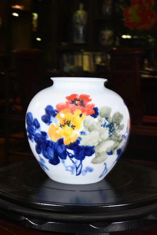 釉下五彩花开富贵赏瓶 商品图0