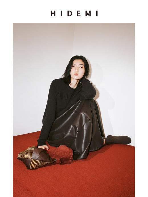 HIDEMI 【吴昕同款】节日系列深巧棕限定色松紧带褶皱皮裙半身裙 商品图4