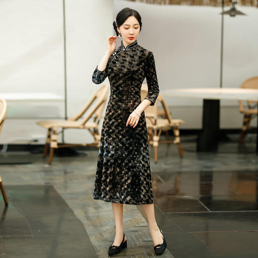 SYG-681秋新款韩国绒连衣裙长袖女高贵气质秋冬长裙子 商品图1