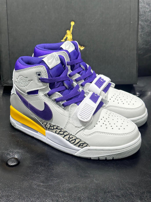 秋冬特惠💰450 Jordan Legacy 312 lakers 湖人 减震防滑 高帮 复古篮球鞋 白紫色 商品图2