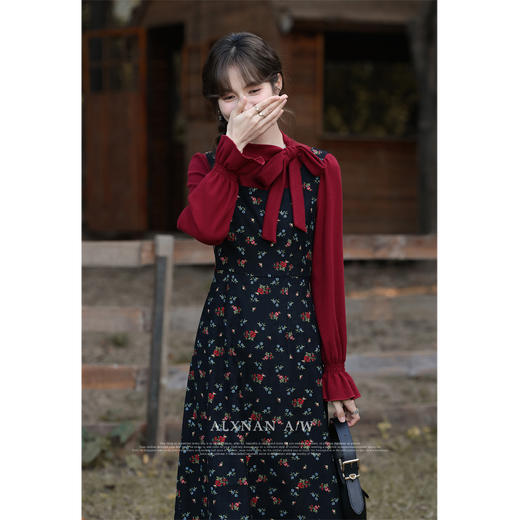 鹿向南《冬日恋歌》  黑色针织衫 商品图1