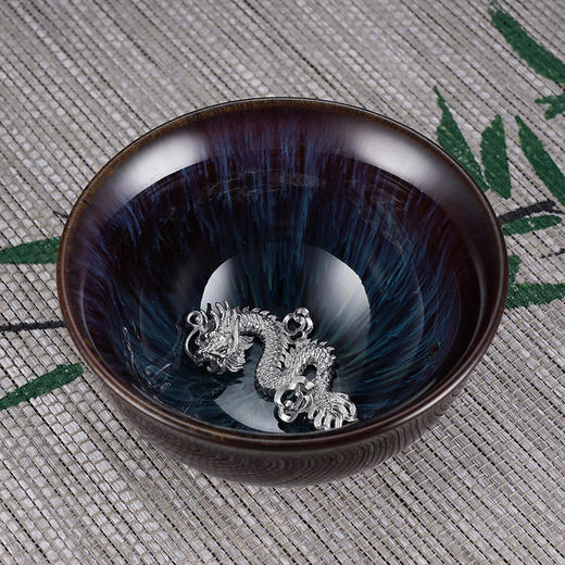 子佩集S990银【海天一色】茶具【FP004】龙腾茶杯摆件2312 商品图1