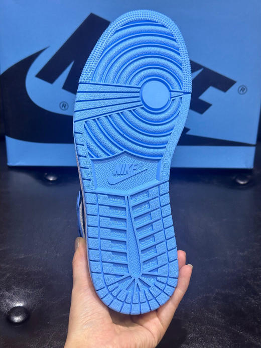 秋冬特惠💰500 公司级 # Air Jordan 1 High OG "University
Blue" 潮流经典 减震防滑耐磨 高帮 复古篮球鞋 蓝 商品图5