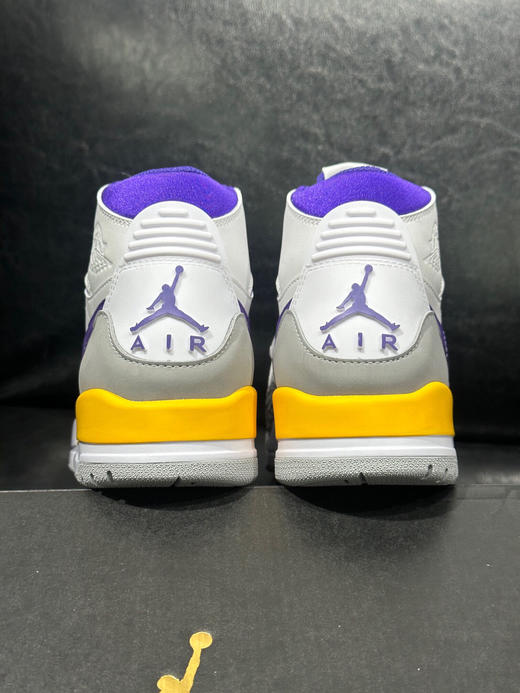 秋冬特惠💰450 Jordan Legacy 312 lakers 湖人 减震防滑 高帮 复古篮球鞋 白紫色 商品图1