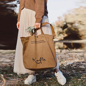 【独秀书香卡】 可选 卡夫卡签名刺绣托特包 / 卡夫卡“我会握紧你的手”便携式咖啡杯/卡夫卡套装