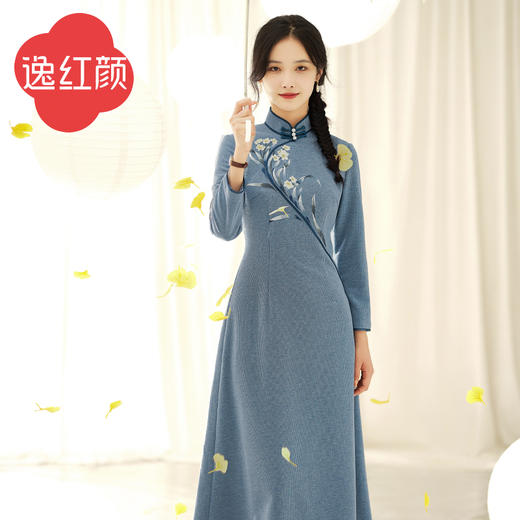 逸红颜栀柔2025冬季新款仿兔绒手感弹力针织连衣裙女九分袖优雅风 商品图1