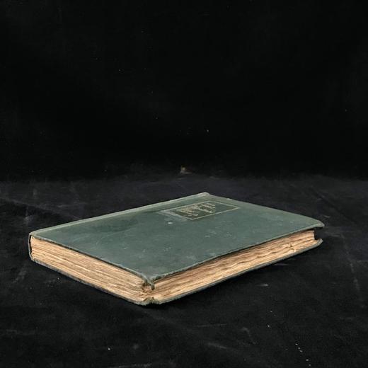 1896年 戈德史密斯《威克菲尔德牧师》 32幅插图 漆布精装32开 商品图1