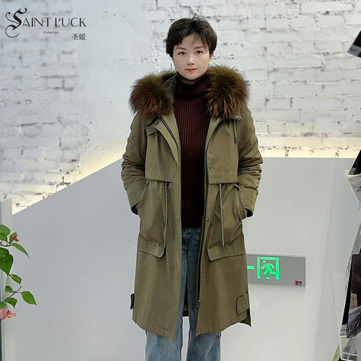 SAINT L’UCK/圣媛女装 尼克服SA419Q53 商品图0