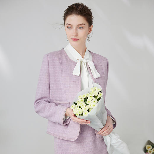 EITIE爱特爱气质优雅经典复古香风浅紫色温柔百搭短外套24春新款A2403303 商品图1