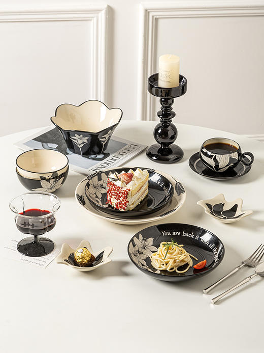 摩登主妇摩罗影像百合花餐具碗碟套装家用2023新款复古乔迁碗盘 商品图2