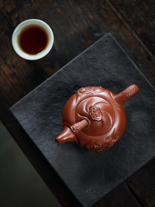 【青山特惠】宜兴原矿精品全手工朱泥鱼化龙紫砂壶 • 王文浩 150cc 商品图7