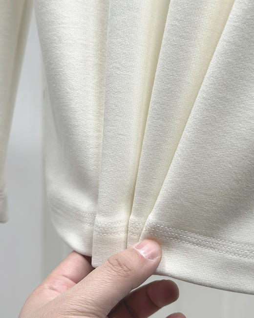 【大促，不退不换】 Z家  糯软冬温 黑科技柔厚双层复绒 长袖圆领打底衫 T恤 AH2302 商品图10