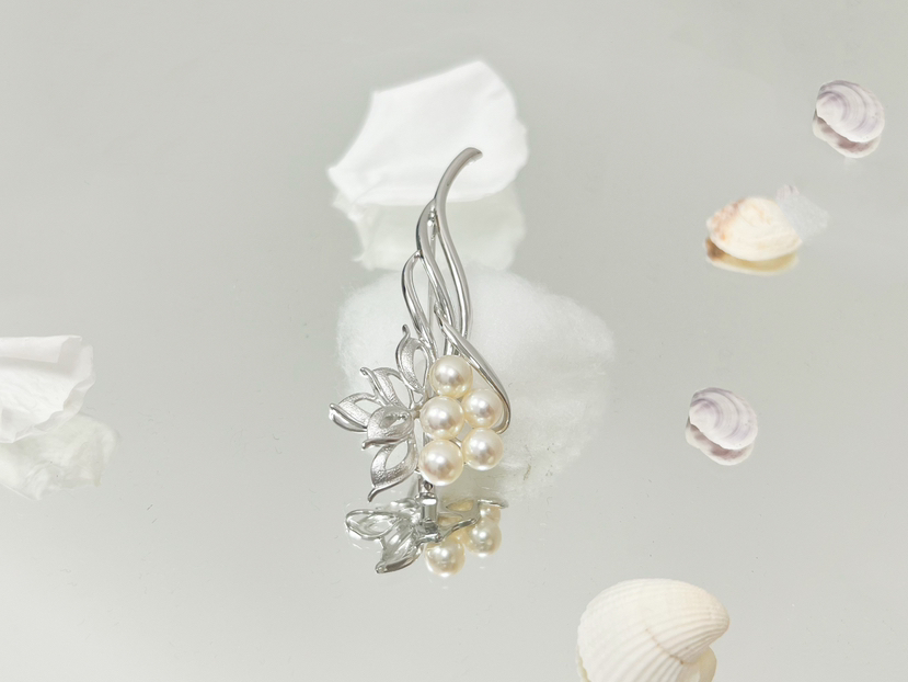 「羽」Akoya珍珠银胸针