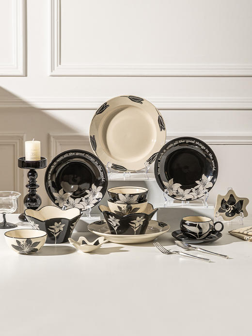 摩登主妇摩罗影像百合花餐具碗碟套装家用2023新款复古乔迁碗盘 商品图1