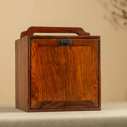 清 黄花梨提梁拉门式文房箱 商品图4