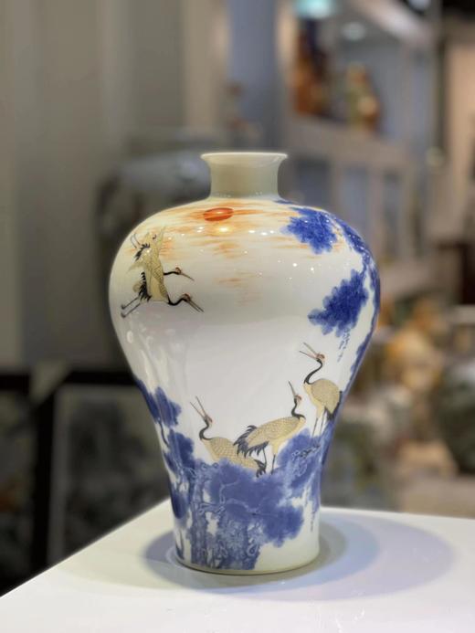 青花斗彩松鹤延年梅瓶 商品图0