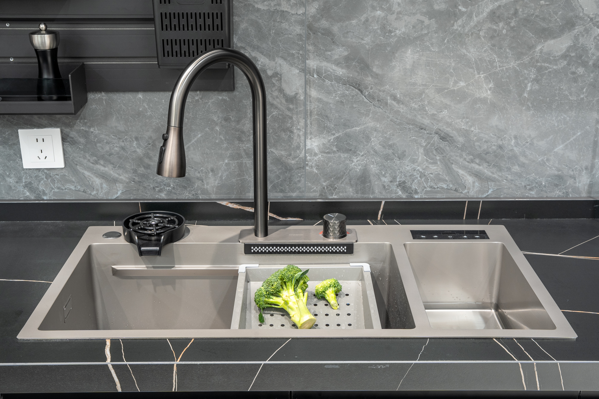 大信智能水槽23-8848