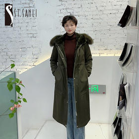 圣三利女装中长款派克服SL1941297