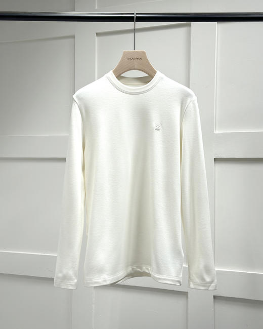 【大促，不退不换】 Z家  糯软冬温 黑科技柔厚双层复绒 长袖圆领打底衫 T恤 AH2302 商品图4