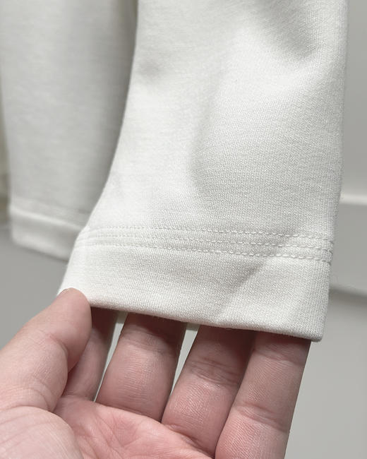 【大促，不退不换】 Z家  糯软冬温 黑科技柔厚双层复绒 长袖圆领打底衫 T恤 AH2302 商品图9