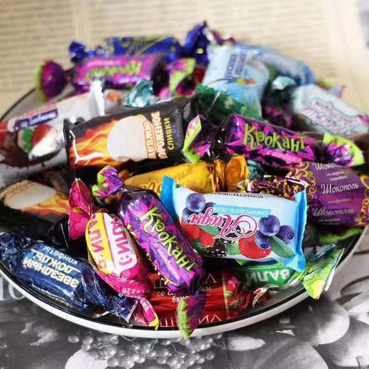 【俄罗斯巧克力混合糖果】精选俄罗斯经典的糖果！二十多种糖果囊括了俄罗斯二十年的大品牌#紫皮糖#奶罐糖#土豆糖#士力架#松露糖#爆浆糖#果肉夹心糖 商品图3